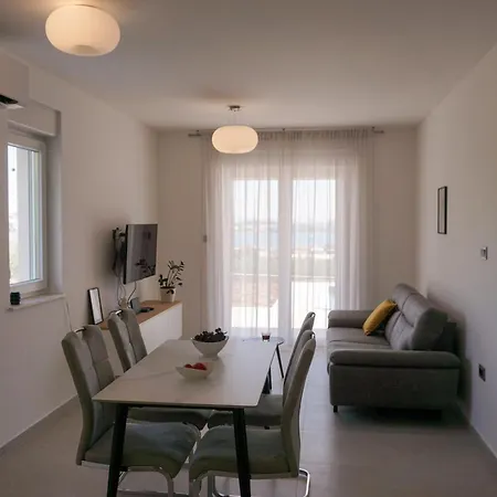 Apartment Antonio Kastela